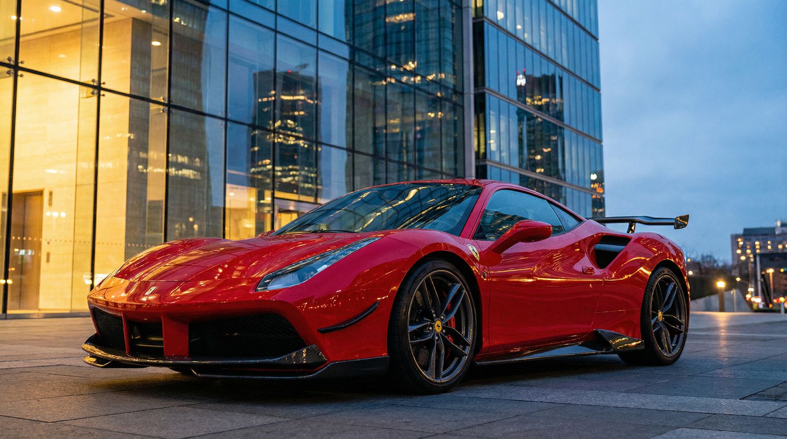 黄色仓库汽车解说视频